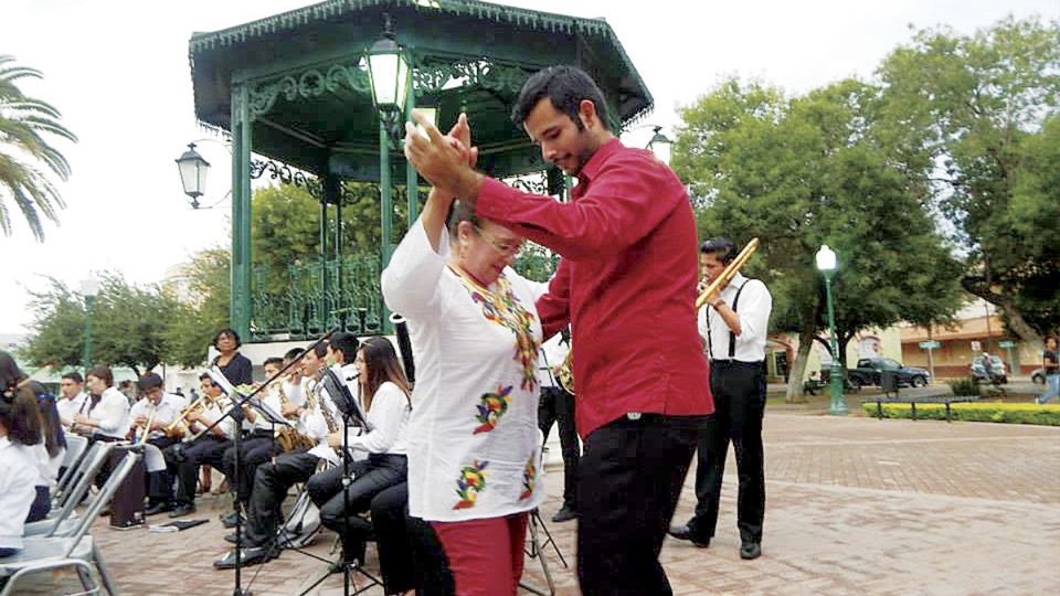 El 'Baile en la Plaza' ha tenido mucho éxito en la ciudad