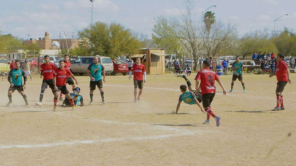 Jugadas espectaculares se vieron en el campo, donde las Panchas y Mic Mic mostraron que tienen con qué pelear el campeonato