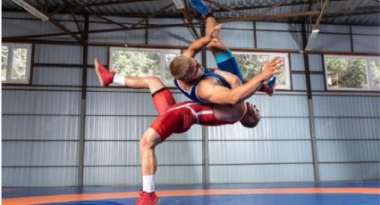 ¡Lamentable! Menor de edad muere en clases de lucha libre a manos de su instructor.