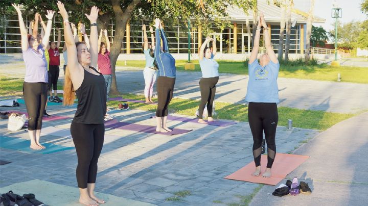 Invitan a celebrar la primavera con clases de yoga en Nuevo Laredo