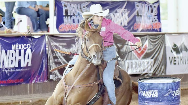 ¡Orgullo neolaredense! Obtiene Alejandra Paola cuarto lugar en NBHA México