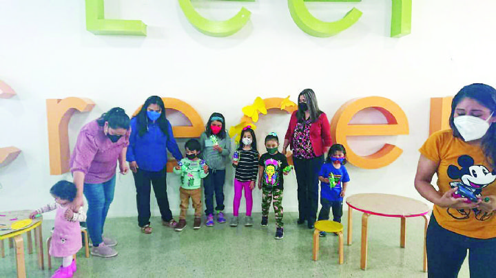 Celebran el Día Internacional de la Poesía en Estación Palabra