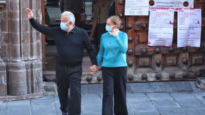 “El pueblo pone y el pueblo quita” AMLO tras dar su voto en Revocación de Mandato