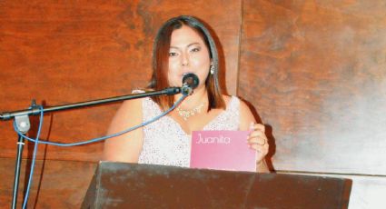 Martha Reyes presenta su libro 'Juanita: Timidez atrevida'