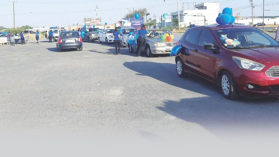 El evento fue motivado gracias a la iniciativa de una madre de familia de la asociación, quien año con año realiza este recorrido con su familia para visibilizar el día