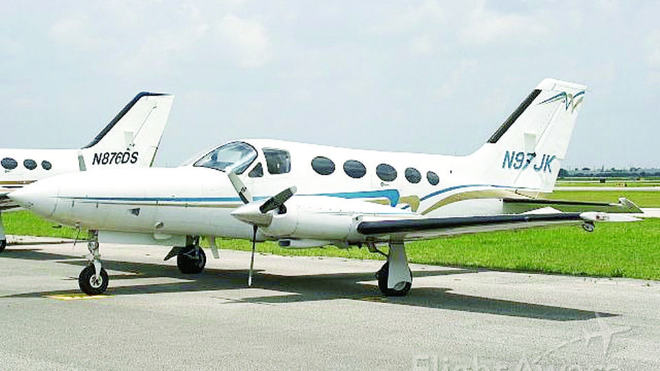 Este es el avión que César Verástegui Ostos, El Truko, utiliza para su campaña y en el que ha viajado entre Tamaulipas, Nuevo León y Texas por lo menos en 11 ocasiones.