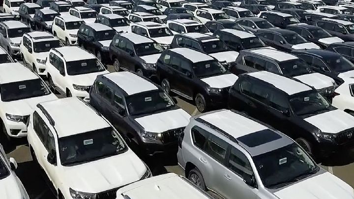 8 mil autos de lujo se echan a perder por no poder entrar a Rusia