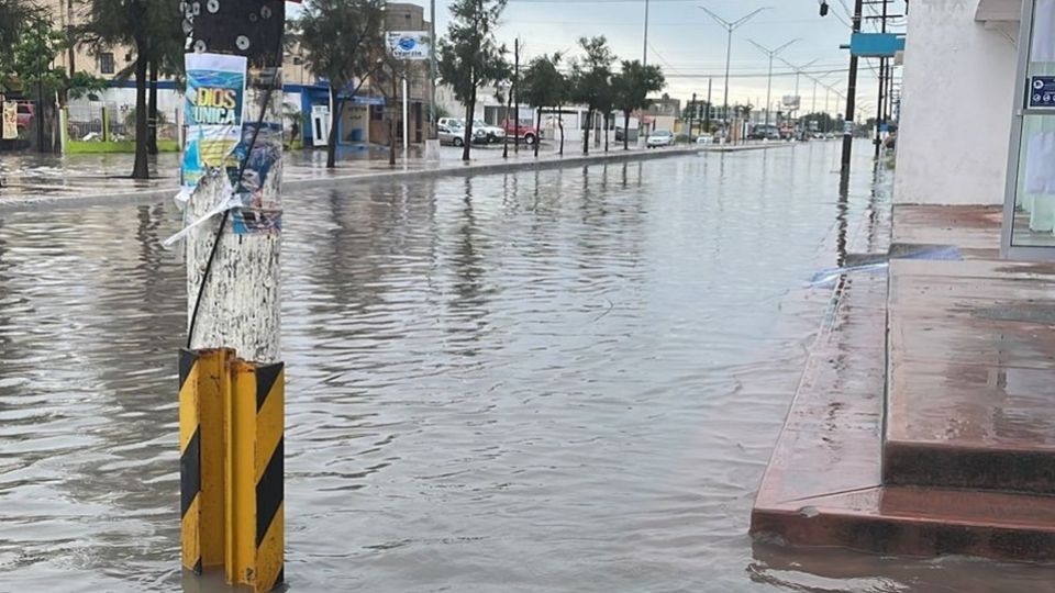 El paso del frente frío 45 dejó serios encharcamientos en gran parte de las vialidades de Matamoros, afectando a toda la región sur del Estado.