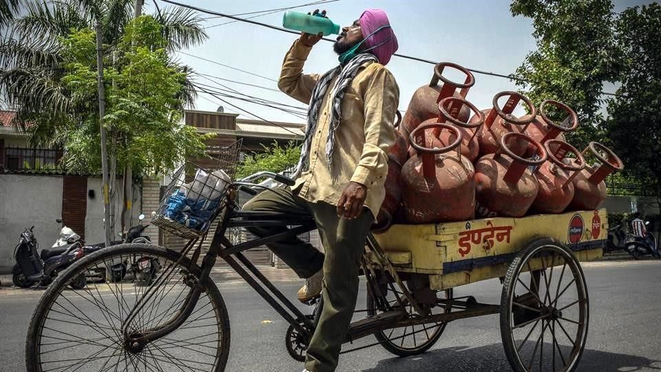 India no había sufrido de un clima así desde 1946; a su vez, Pakistán refleja hasta 48 grados centígrados en distintas regiones