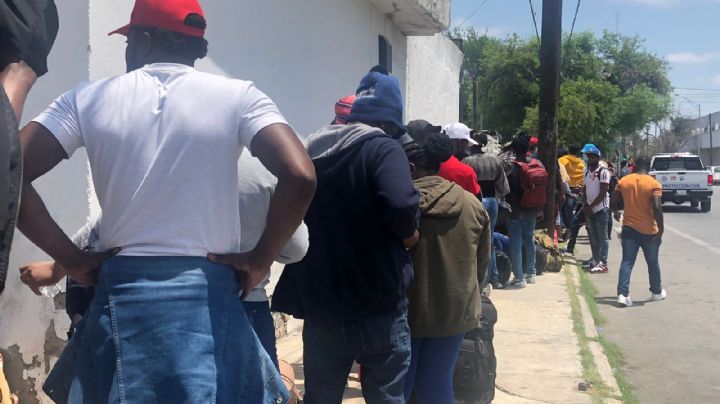 Llega grupo de más de 700 haitianos a Nuevo Laredo