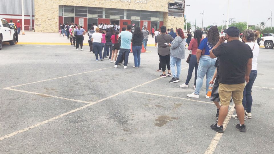 El horario de entrega es de 8:00 de la mañana a 4:00 de la tarde.
