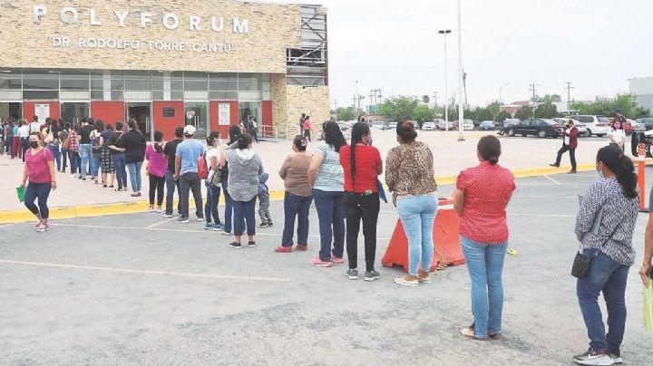 Piden acudir por beca