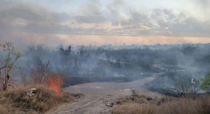 Incendio cruza el rio Grande de Nuevo Laredo a Laredo Texas.