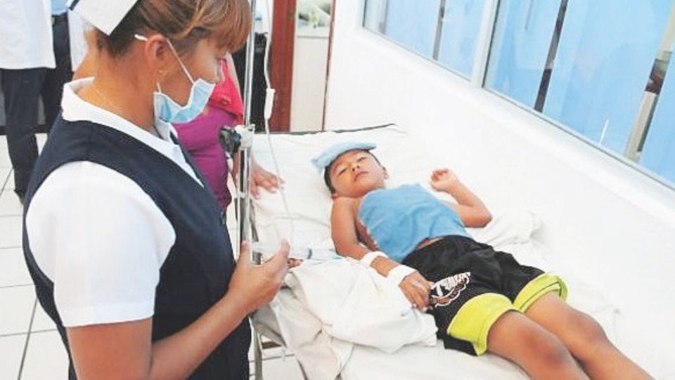 Esto, la venta de frutas en la calle que se le paren las moscas, vendría a complicar la atención del paciente.