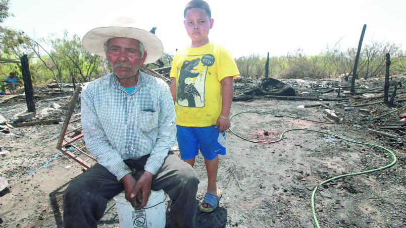 El incendio se cree fue provocado, ya que doña María Luisa, cuando despertó, alcanzó a ver unas personas que huyeron detrás de la casa al momento que comenzó el incendio