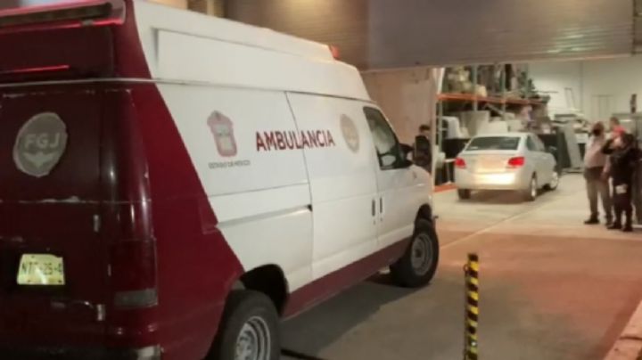 Feminicidio en SEARS; hombre mata a su esposa y otro empleado luego se dispara