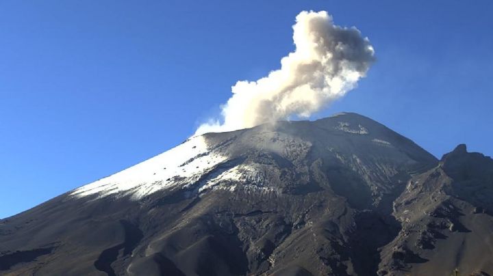Cenapred: Volcán Popocatépetl registró 36 exhalaciones y 15 minutos de tremor
