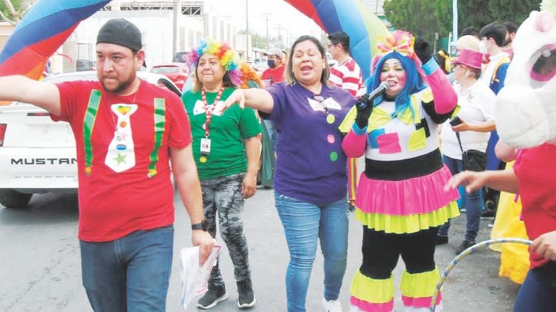 Cristóbal Aguirre, líder sindical de esta unidad, comentó que se organizaron con tiempo entre todo el personal para poder brindar un momento de alegría a los menores