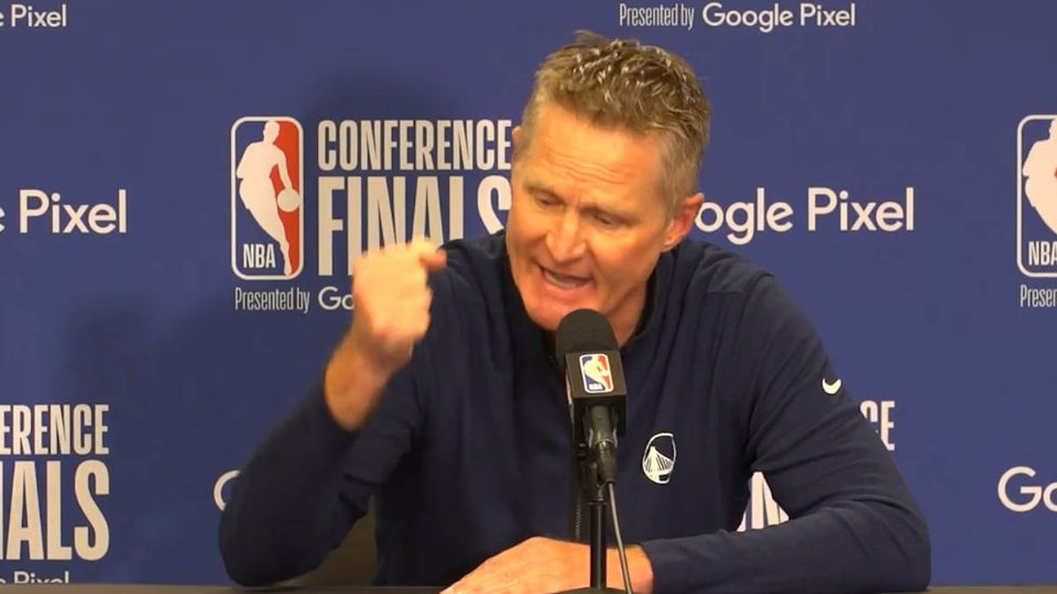 El coach de los Warriors habló sobre el tiroteo en Texas durante una conferencia de prensa