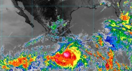 Huracán Agatha podría impactar como categoría 3 en Oaxaca