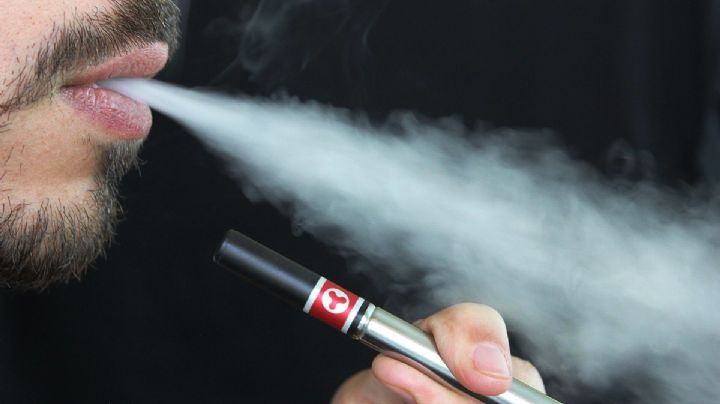 Pedirán prohibir venta de cigarros electrónicos en Laredo, Texas