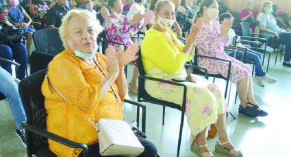 Consiente Estación Palabra a las mamás por Día de las Madres