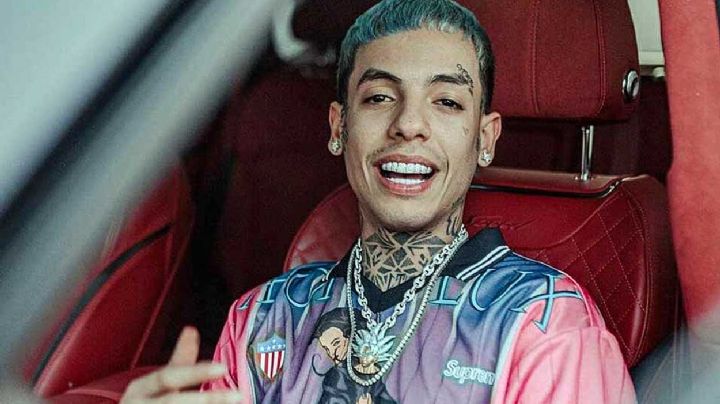 Natanael Cano advierte a sus fans que no le pidan fotos "porque le quitan el tiempo"