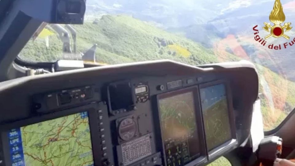 Se menciona que luego de haber despegado el jueves, el helicóptero se perdió en medio del tiempo.