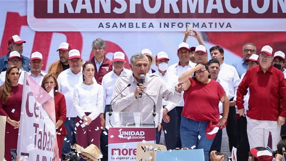 En la explanada del Teatro Morelos de Toluca, Estado de México, López Hernández parafraseó al chileno Salvador Allende