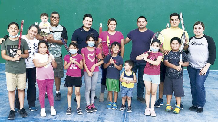 Celebran a papá con torneo de frontón