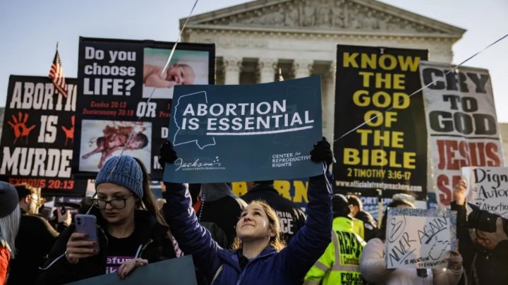Marcha atrás: Corte Suprema de EU revoca derecho constitucional al aborto