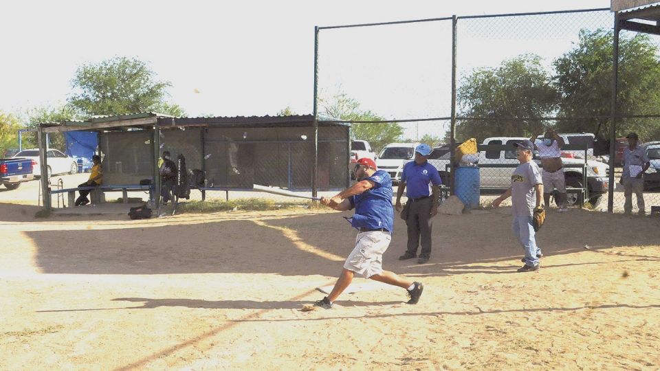 El equipo está peleando por los primeros sitios en la Liga de Softbol Alijadores