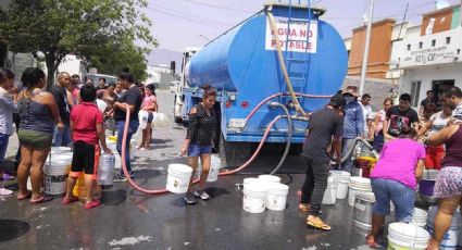 ¡Insólito! Comando armado roba pipa de agua potable en Monterrey