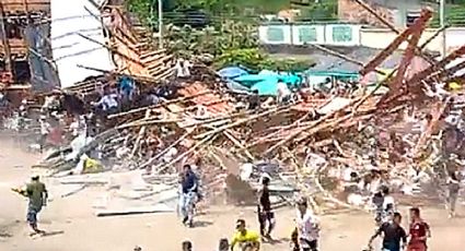 VIDEO: Se desploman gradas de Plaza de Toros atestadas de aficionados: mueren 4 y cientos de heridos