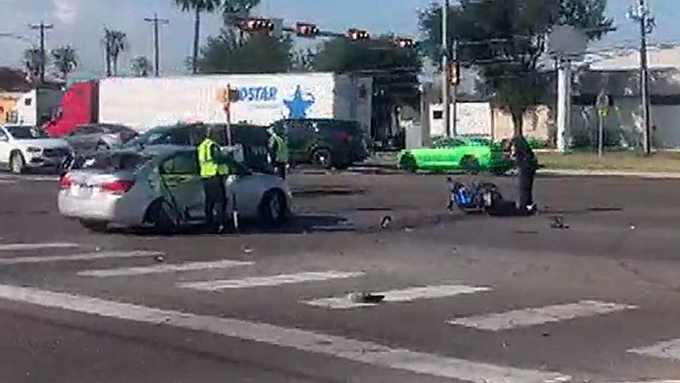 Chocó violentamente contra un auto