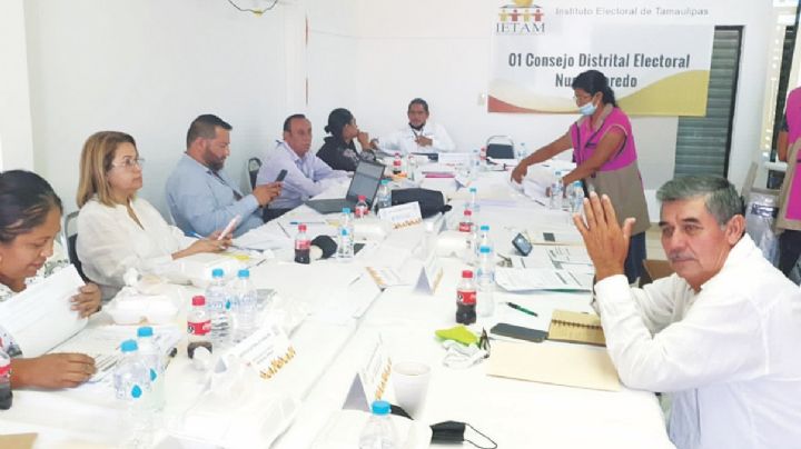 Arranca conteo de votos y no ven irregularidades