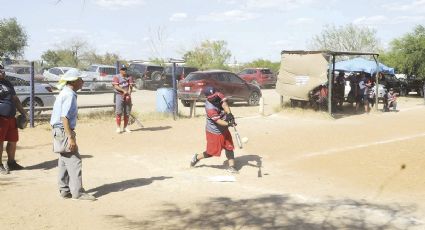 Despluma Deportivo Ramiro Peña a los Cardenales en Liga de Softbol Alijadores