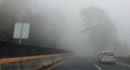 ¡Por fin les llega la lluvia! Reportan fuerte lluvia en el kilómetro 57 de la carretera Monterrey-Laredo