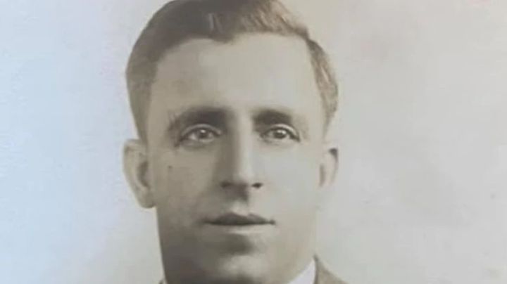 Dedica demoledor obituario a su padre fallecido, revelando ser un "mujeriego, borracho y abusador"