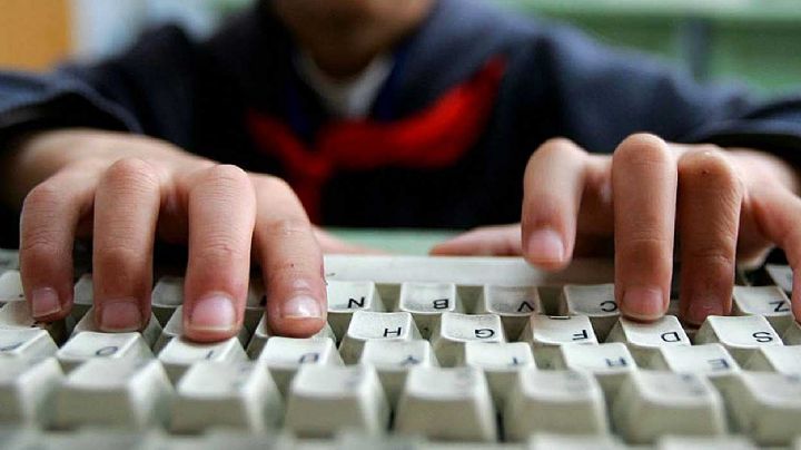 ¡Órale! En Texas ya no quieren a menores en la redes sociales porque les daña la salud mental