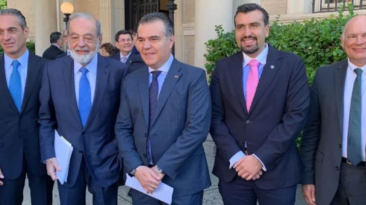 Se reúne AMLO con empresarios de México y Estados Unidos