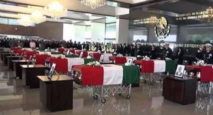 VIDEO: Rinden homenaje a marinos que murieron tras caía de helicóptero en Sinaloa