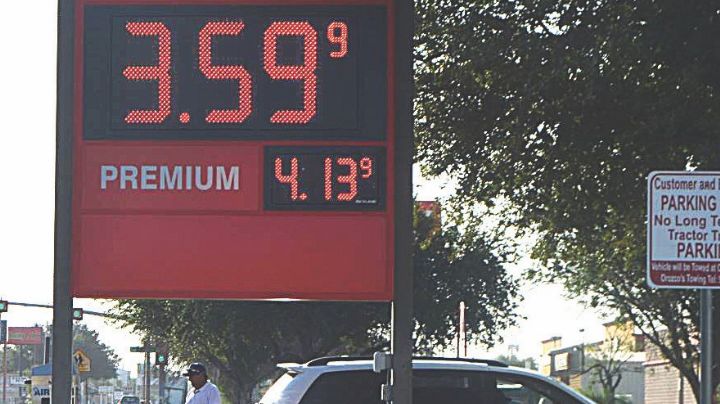 Baja precio de gasolina en Laredo