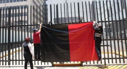 Telefonistas levantan huelga en Telmex