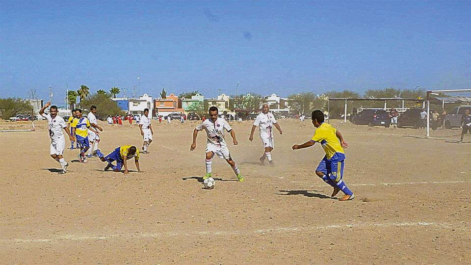 El equipo de Lobos Negros sigue perfilándose como favorito para llegar al partido de la final por el título