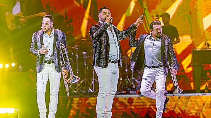 Banda MS hace vibrar a sus fans en la Sames Auto Arena de Laredo
