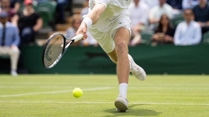 Multa millonaria a Wimbledon por excluir a atletas rusos y bielorrusos