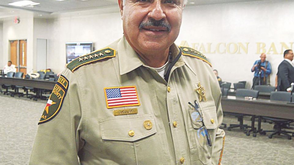 Para solicitar el curso de entrenamiento, los interesados deben comunicarse con el capitán Alex García en el número (956) 523-4519 o bien pueden enviarle un correo a algarcia@webbcountytx.gov.