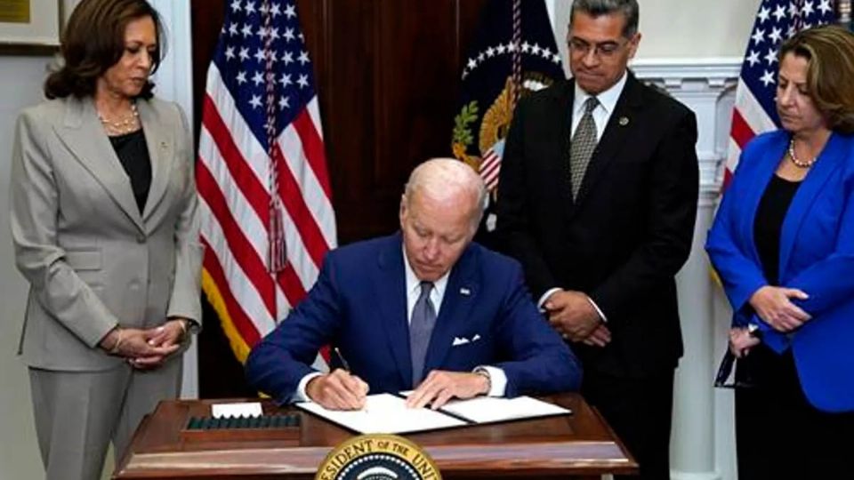 Biden justifica su firma diciendo que no se puede dejar una Corte Suprema fuera de control, restringa las libertades.