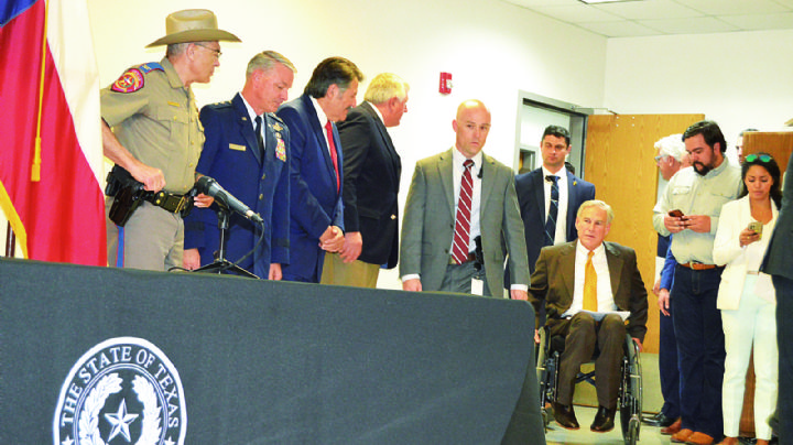 Ordena Abbott enviar migrantes hacia NLD